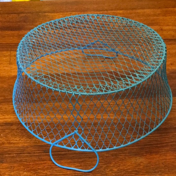 Vinyl Coated Metal Basket - Picture 2 of 4